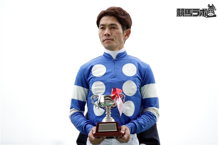 戸崎圭太