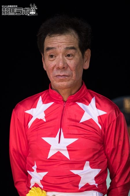 ブラウンレガートを勝利に導いた的場文男騎手